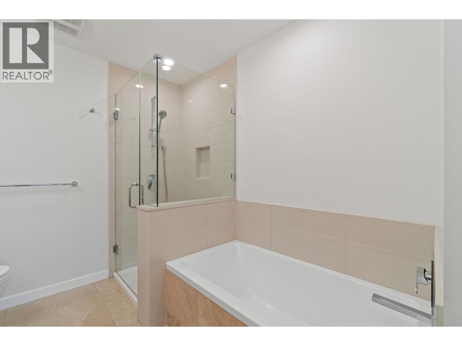 2902 2186 Gilmore Avenue, Vancouver, British Columbia  V5C 0N7 - Photo 17 - R3085387