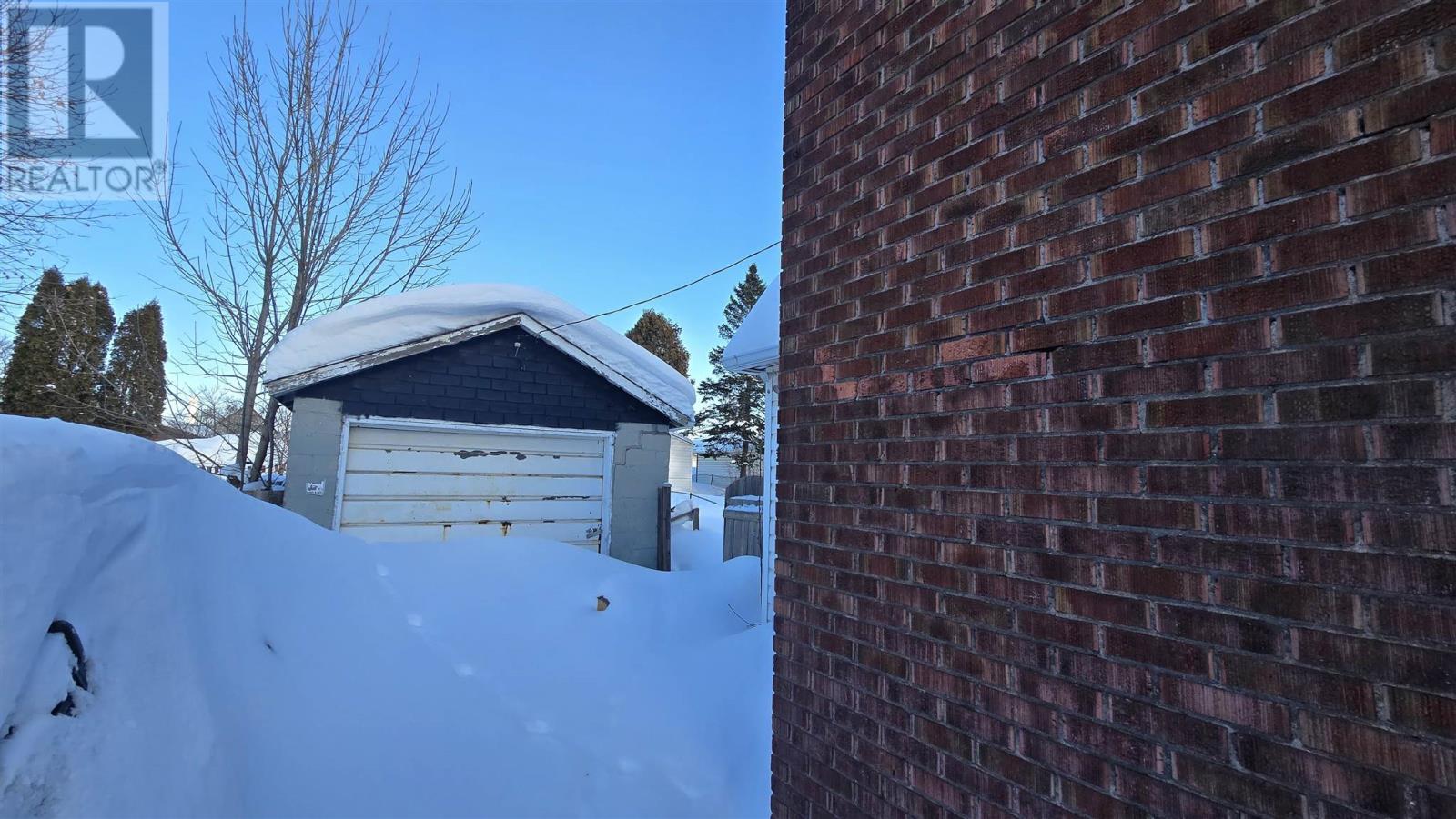 660 Queen St W, Sault Ste. Marie, Ontario  P6A 1A9 - Photo 4 - SM260237