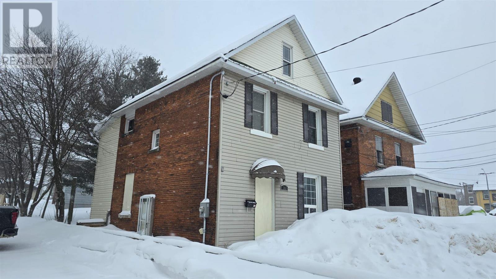 266 Albert St E, Sault Ste. Marie, Ontario  P6A 2J4 - Photo 2 - SM260239