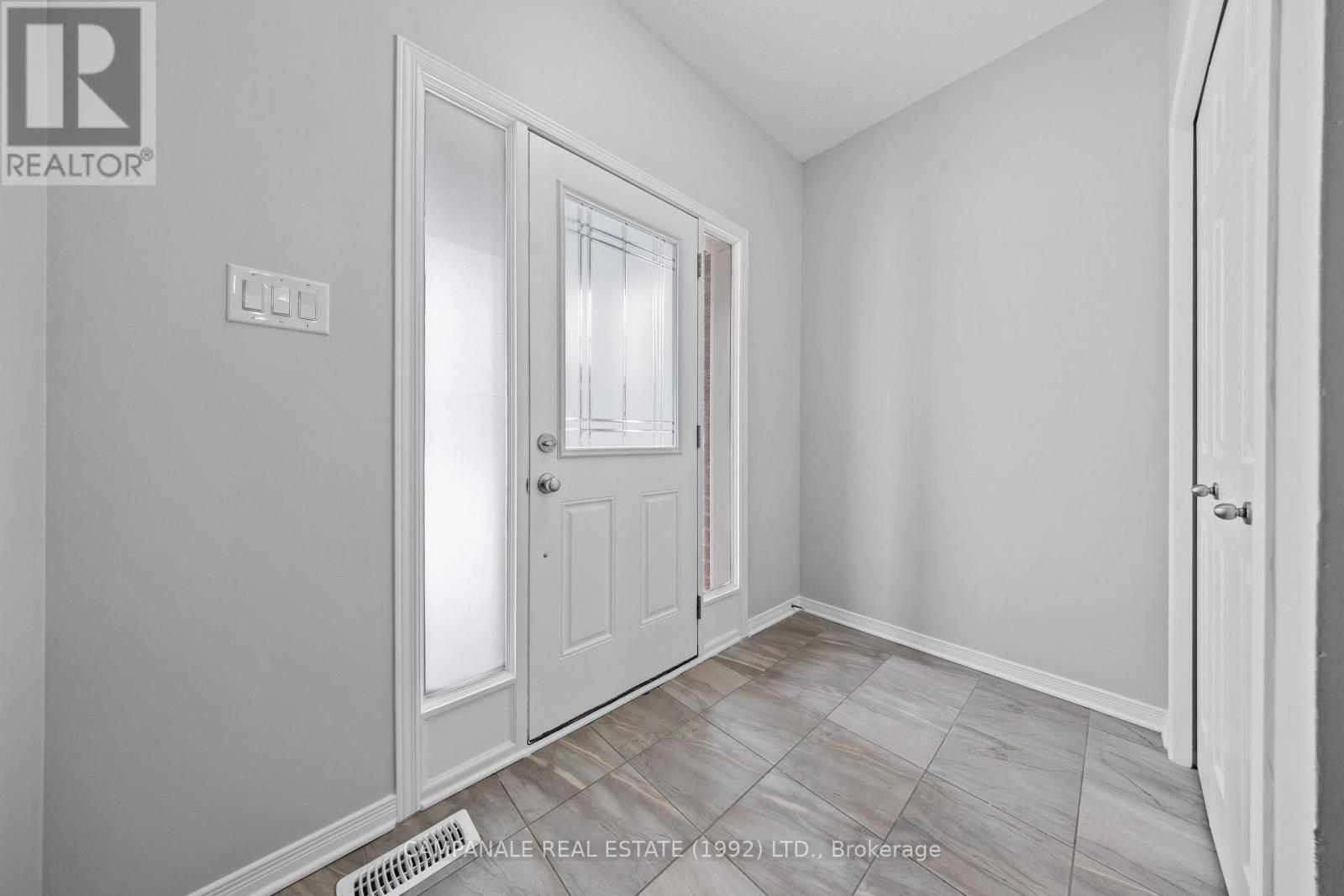 300 Via San Marino Street W, Ottawa, Ontario  K2J 5X8 - Photo 3 - X12762780