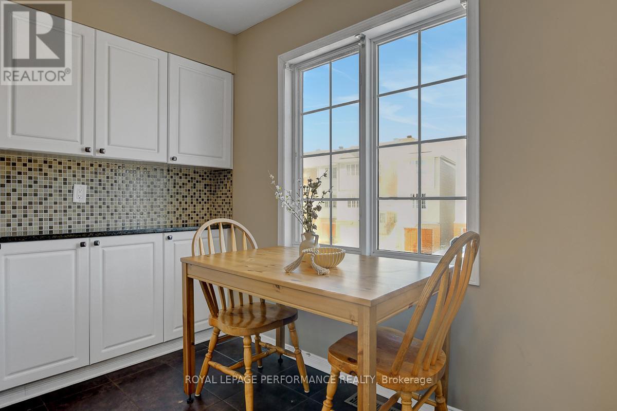 95 Manhattan Crescent, Ottawa, Ontario  K2C 4B7 - Photo 14 - X12762824