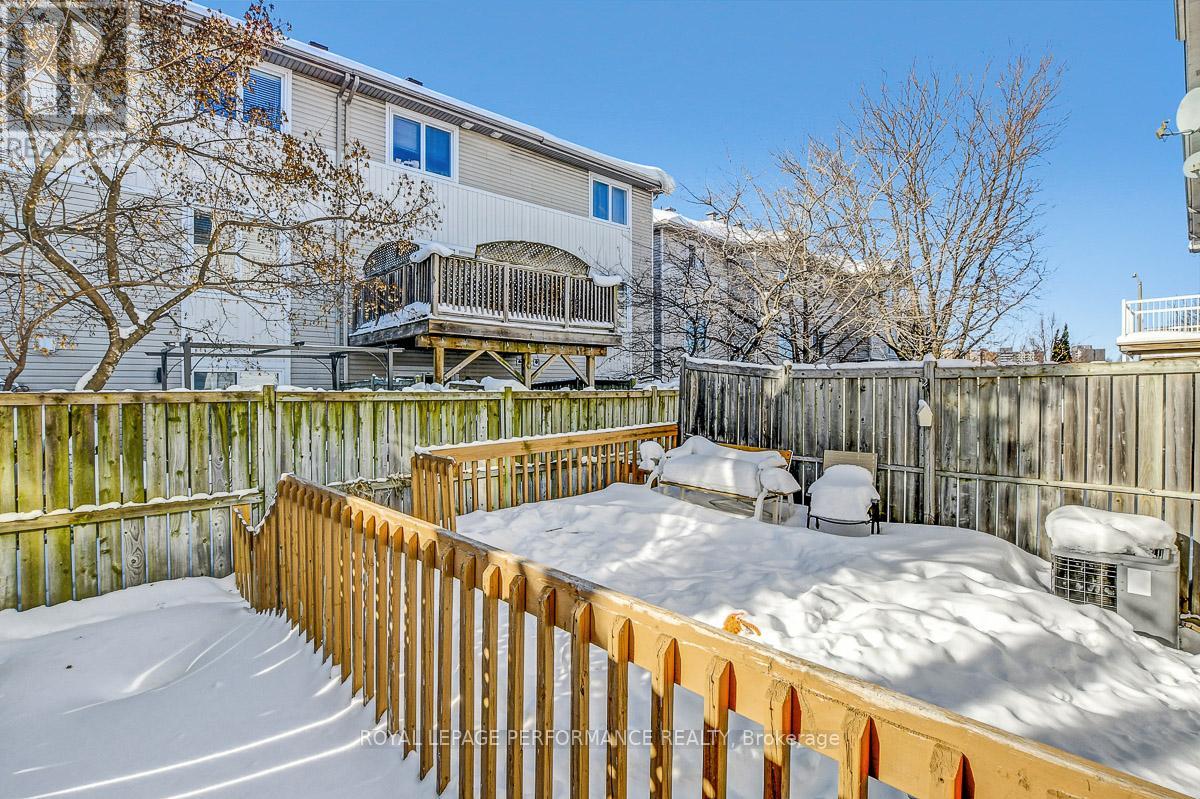 95 Manhattan Crescent, Ottawa, Ontario  K2C 4B7 - Photo 42 - X12762824