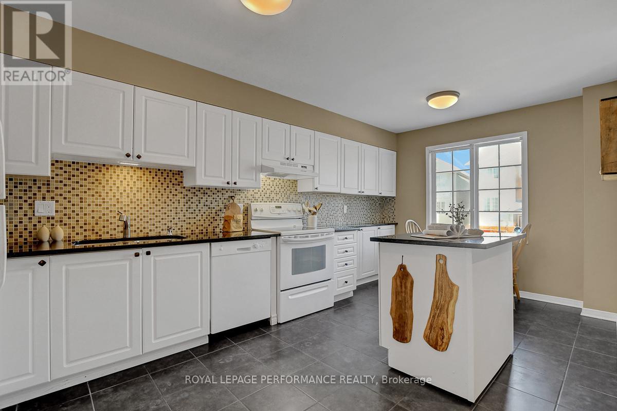 95 Manhattan Crescent, Ottawa, Ontario  K2C 4B7 - Photo 7 - X12762824