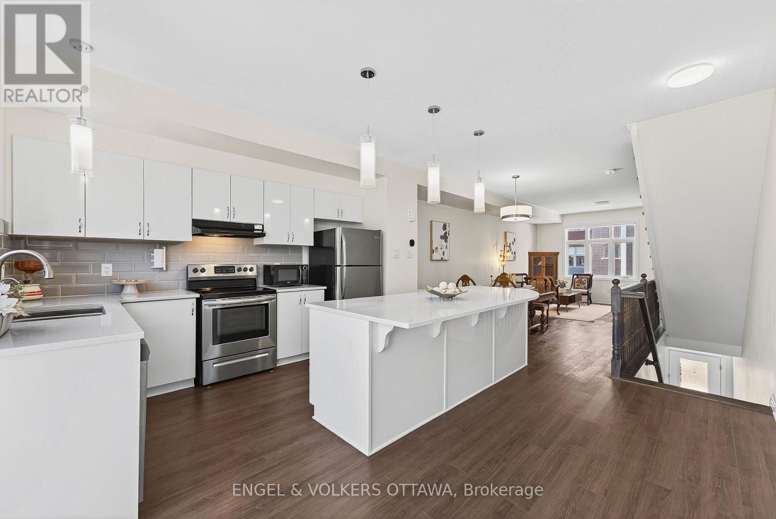520 Ozawa Private, Ottawa, Ontario  K1K 4Z8 - Photo 14 - X12762872