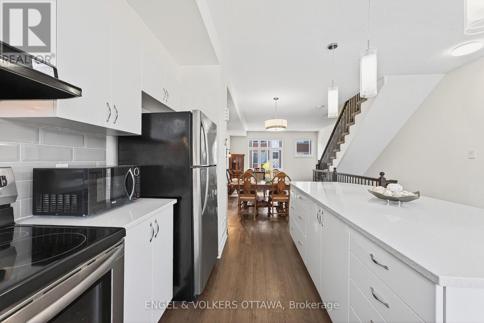 520 Ozawa Private, Ottawa, Ontario  K1K 4Z8 - Photo 18 - X12762872