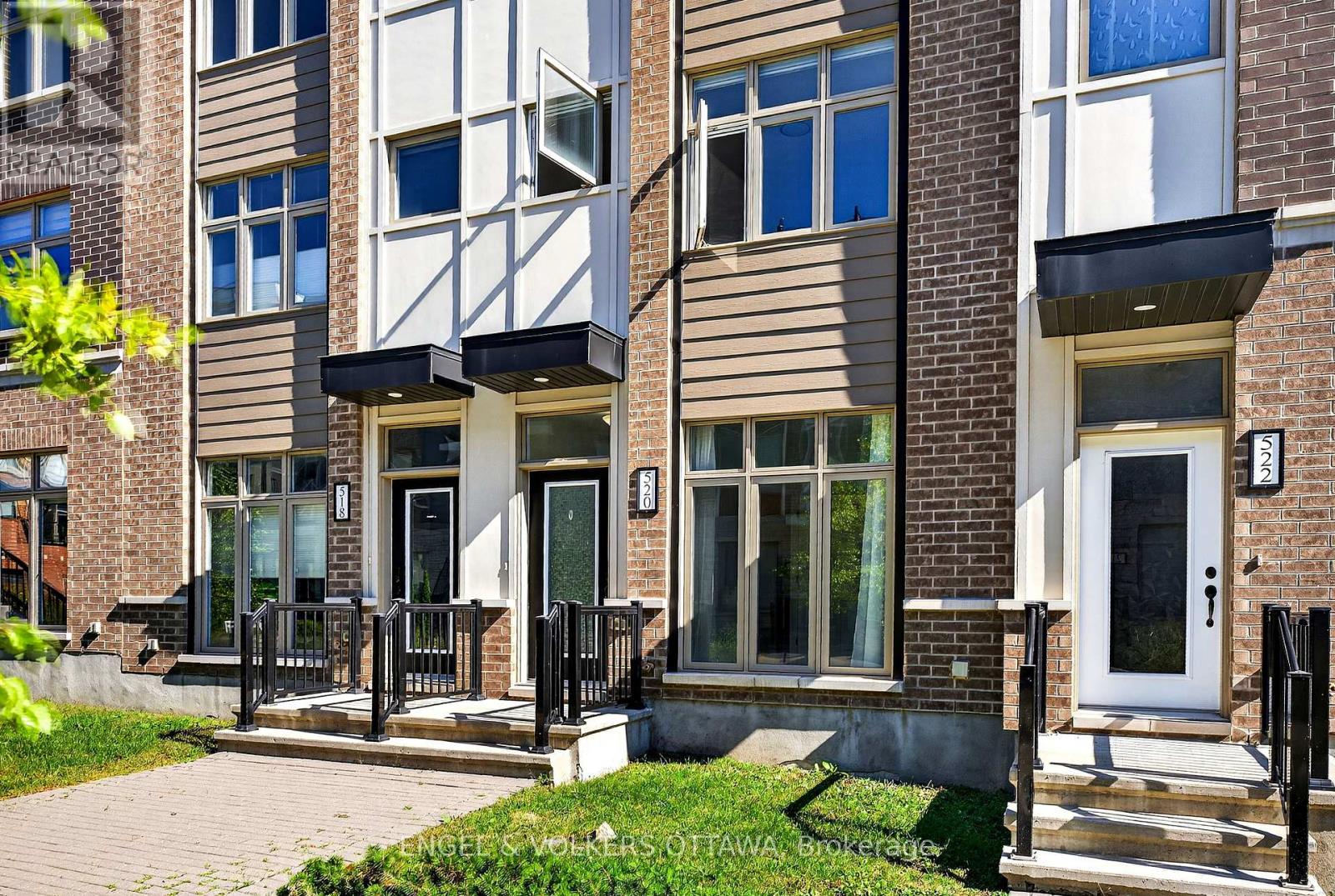 520 Ozawa Private, Ottawa, Ontario  K1K 4Z8 - Photo 2 - X12762872