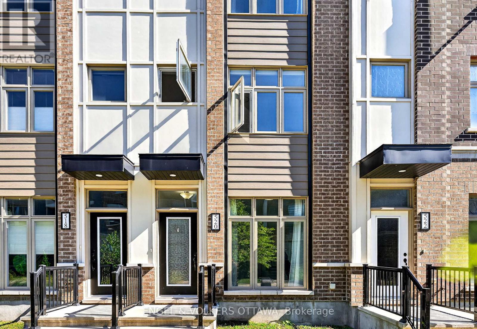 520 Ozawa Private, Ottawa, Ontario  K1K 4Z8 - Photo 3 - X12762872