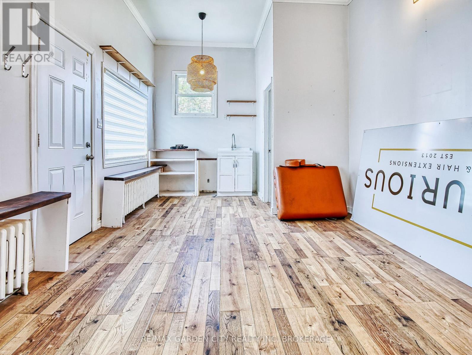 144 Welland Avenue, St. Catharines (Downtown), Ontario  L2R 2N6 - Photo 4 - X12762720