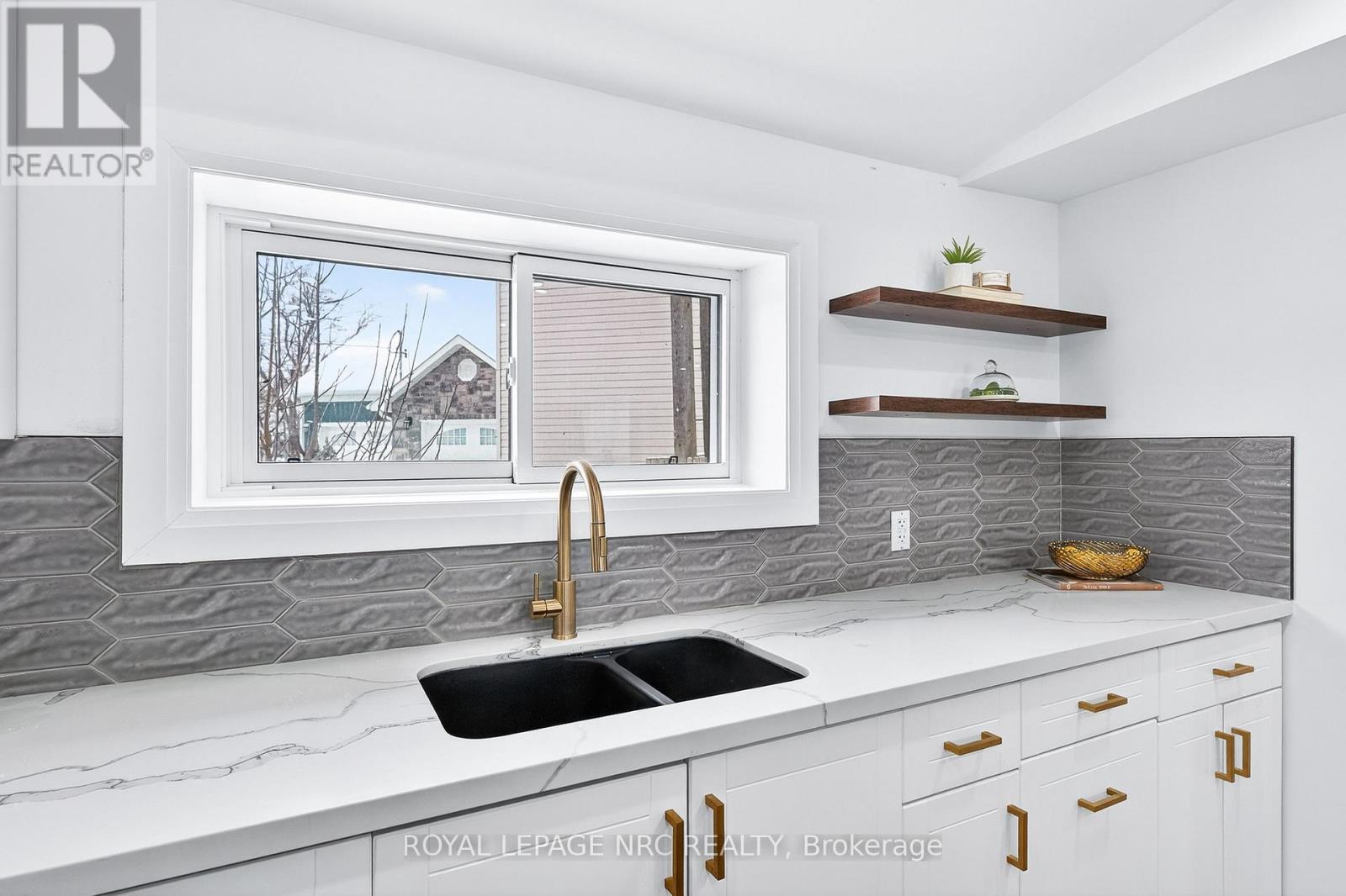 4149 Welland Street, Niagara Falls, Ontario  L2G 6J9 - Photo 13 - X12762916