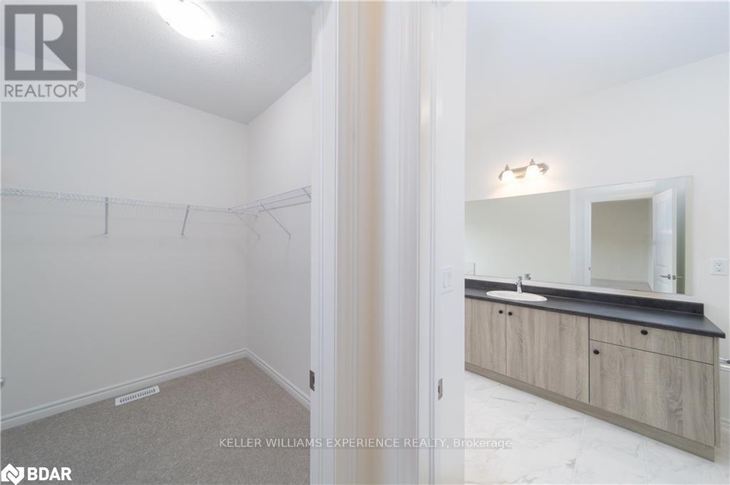 60 Gemini Drive, Barrie, Ontario  L9J 0C3 - Photo 19 - S12752412