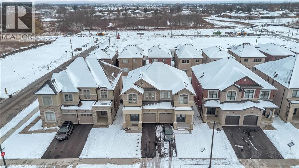 5 Cherry Blossom Heights, Hamilton, Ontario  L9B 0E9 - Photo 35 - 40803107