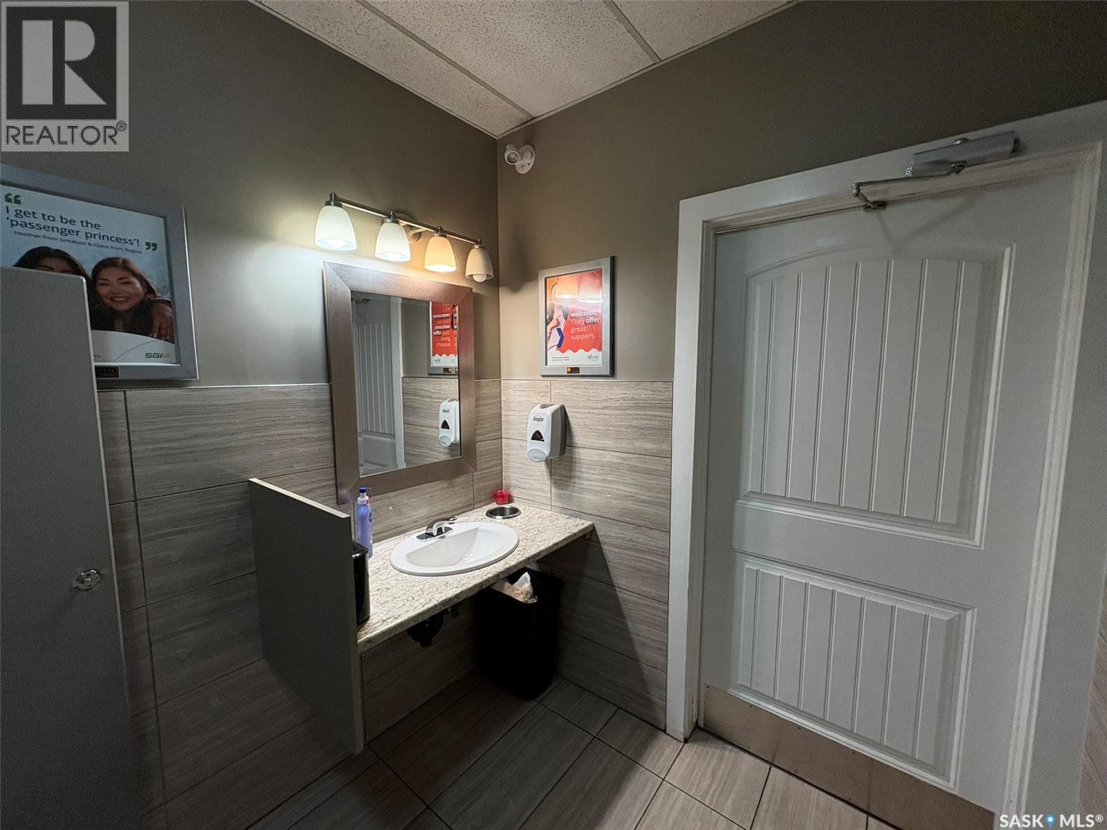 736 Victoria Avenue, Regina, Saskatchewan  S4N 0R3 - Photo 16 - SK027994