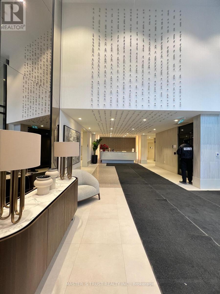 931 - 2020 Bathurst Street, Toronto, Ontario  M5P 0A6 - Photo 2 - C12762736