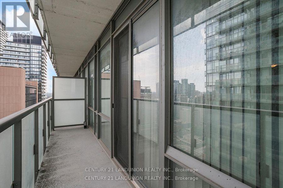 2801 - 38 Grenville Street, Toronto, Ontario  M4Y 1A5 - Photo 6 - C12762742