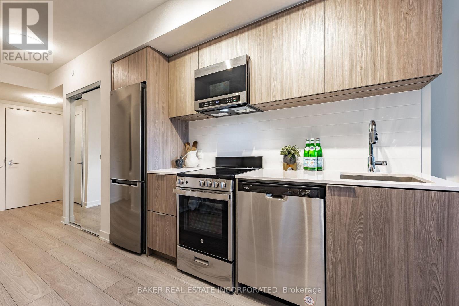 3312 - 223 Redpath Avenue, Toronto, Ontario  M4P 0E8 - Photo 5 - C12762770