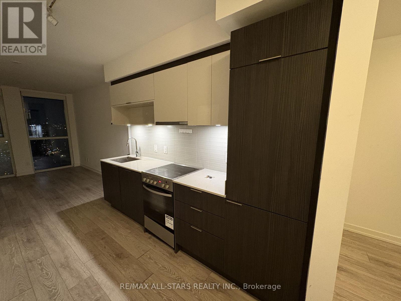 3001 - 159 Wellesley Street E, Toronto, Ontario  M4Y 0H5 - Photo 3 - C12762878