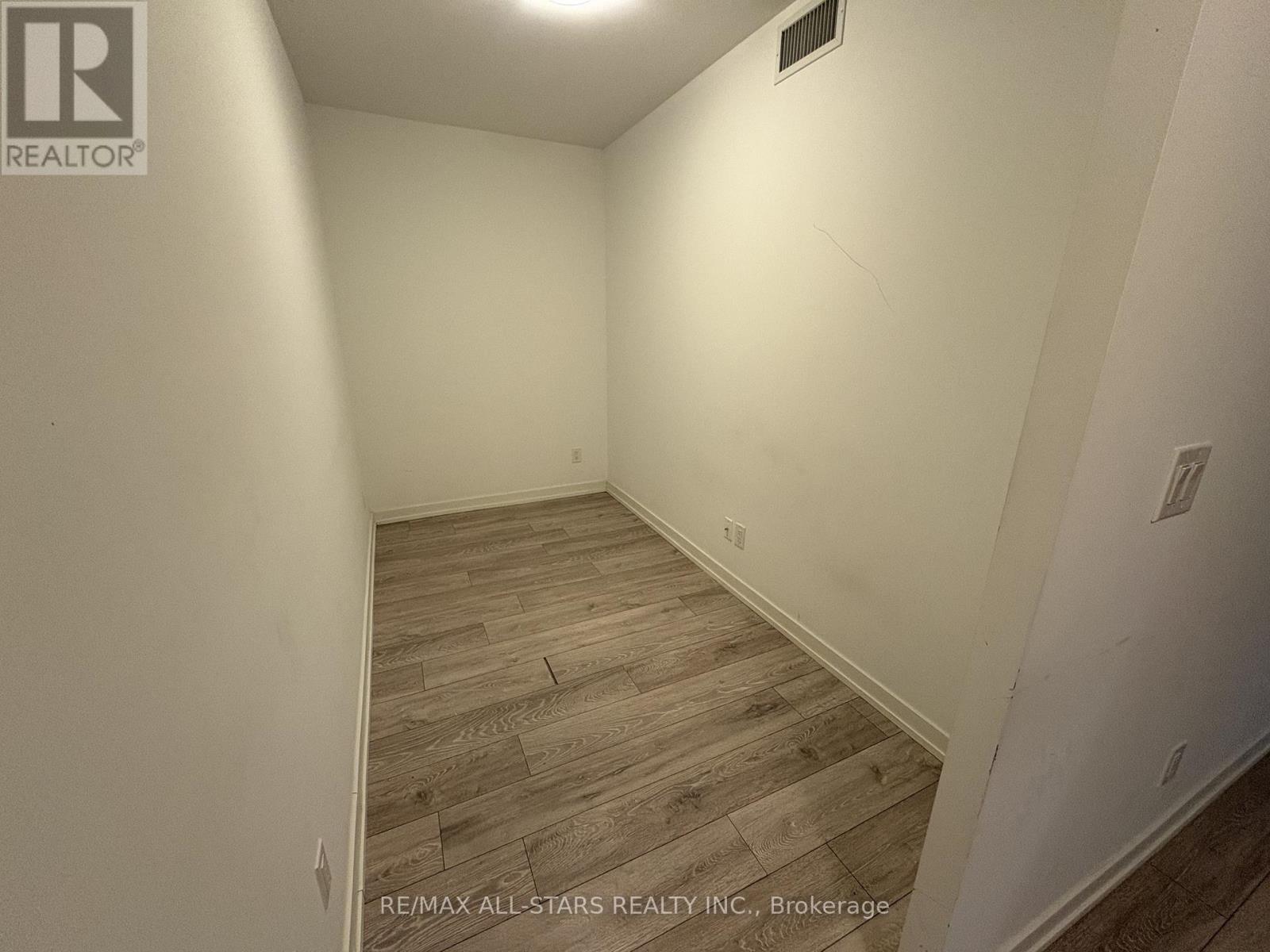 3001 - 159 Wellesley Street E, Toronto, Ontario  M4Y 0H5 - Photo 4 - C12762878