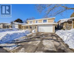 176 CASSANDRA BOULEVARD, Toronto, Ontario