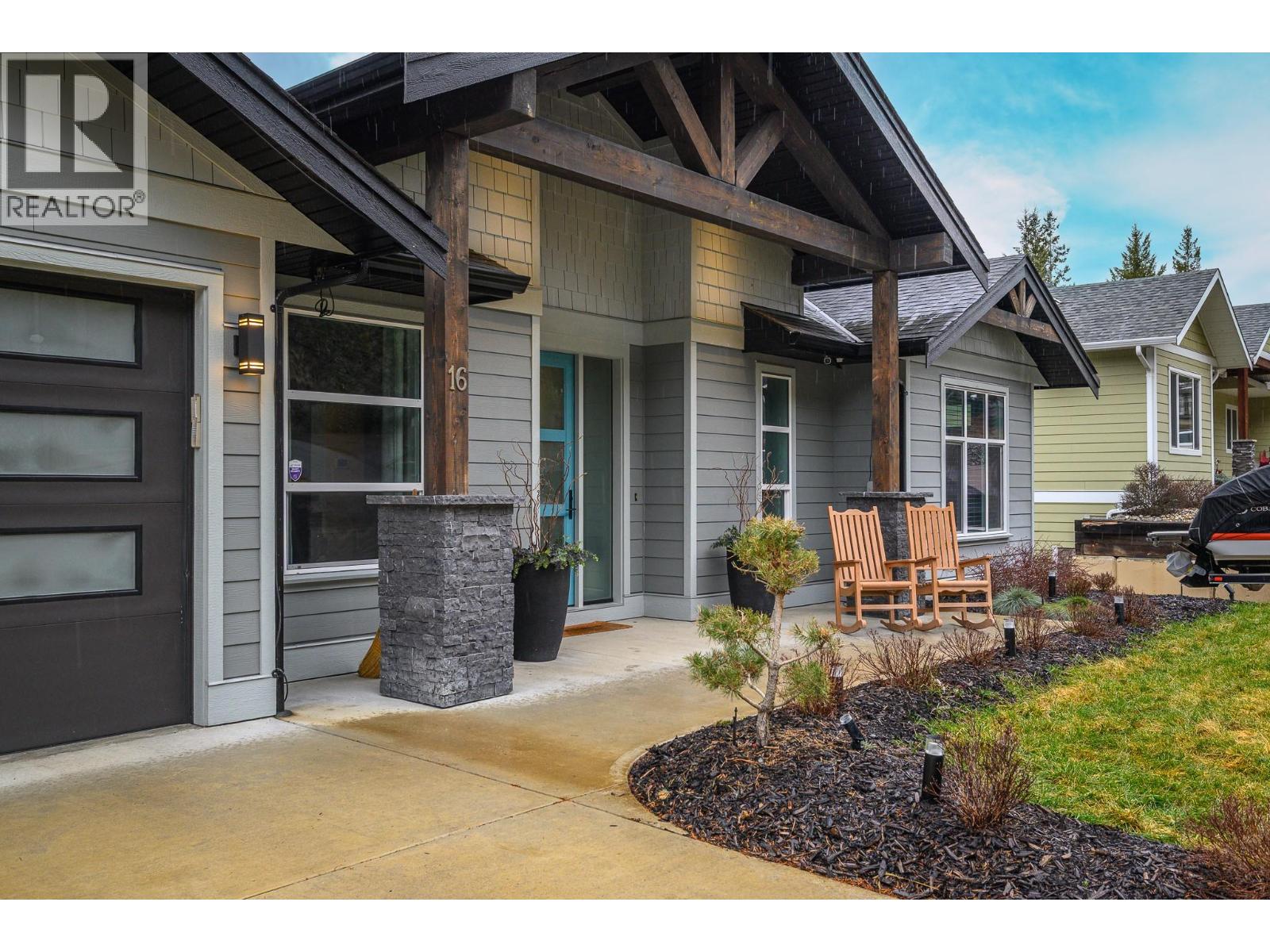 16 Garmisch Road, Vernon, British Columbia  V1H 1E3 - Photo 3 - 10374582