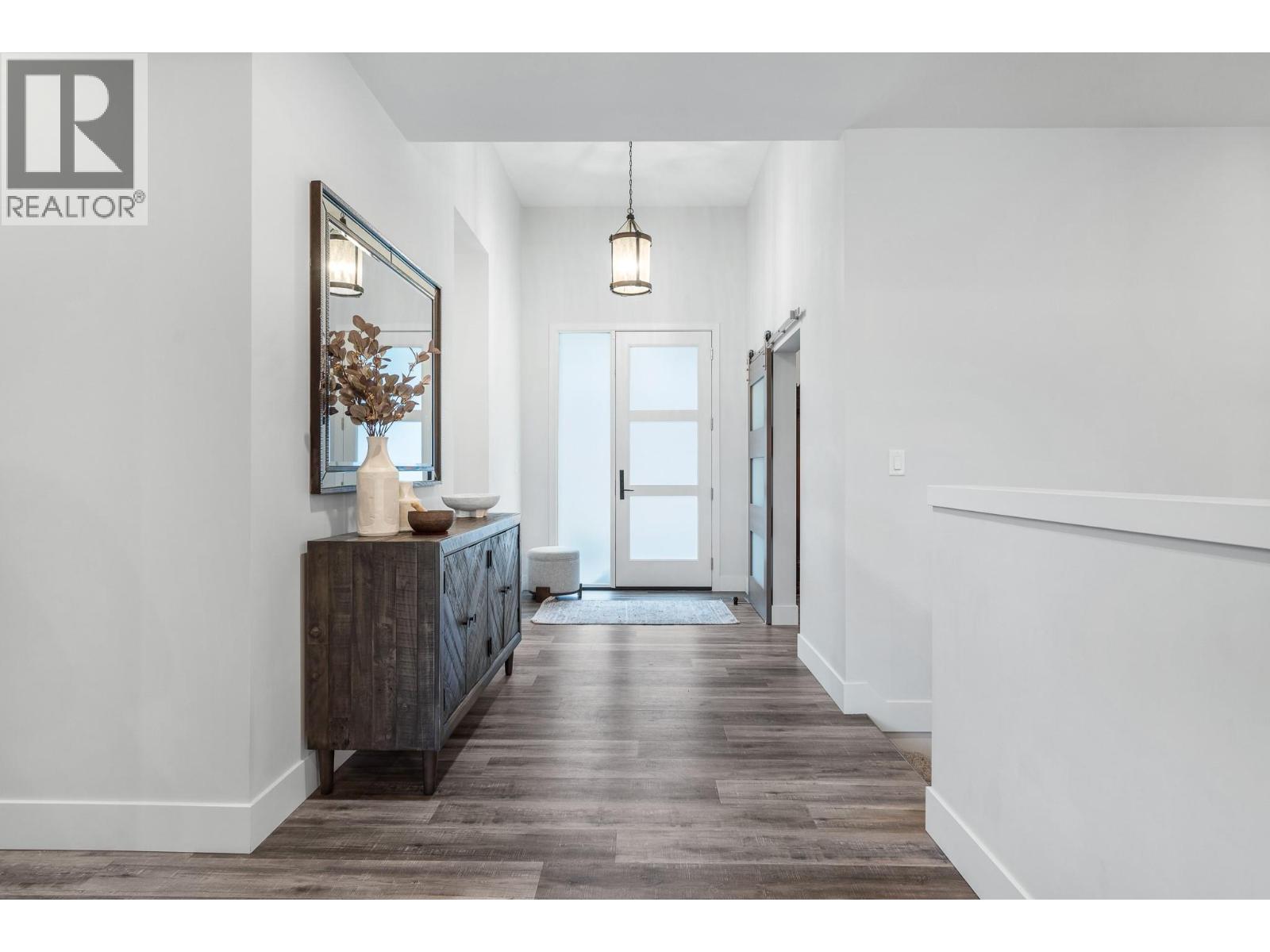 16 Garmisch Road, Vernon, British Columbia  V1H 1E3 - Photo 4 - 10374582