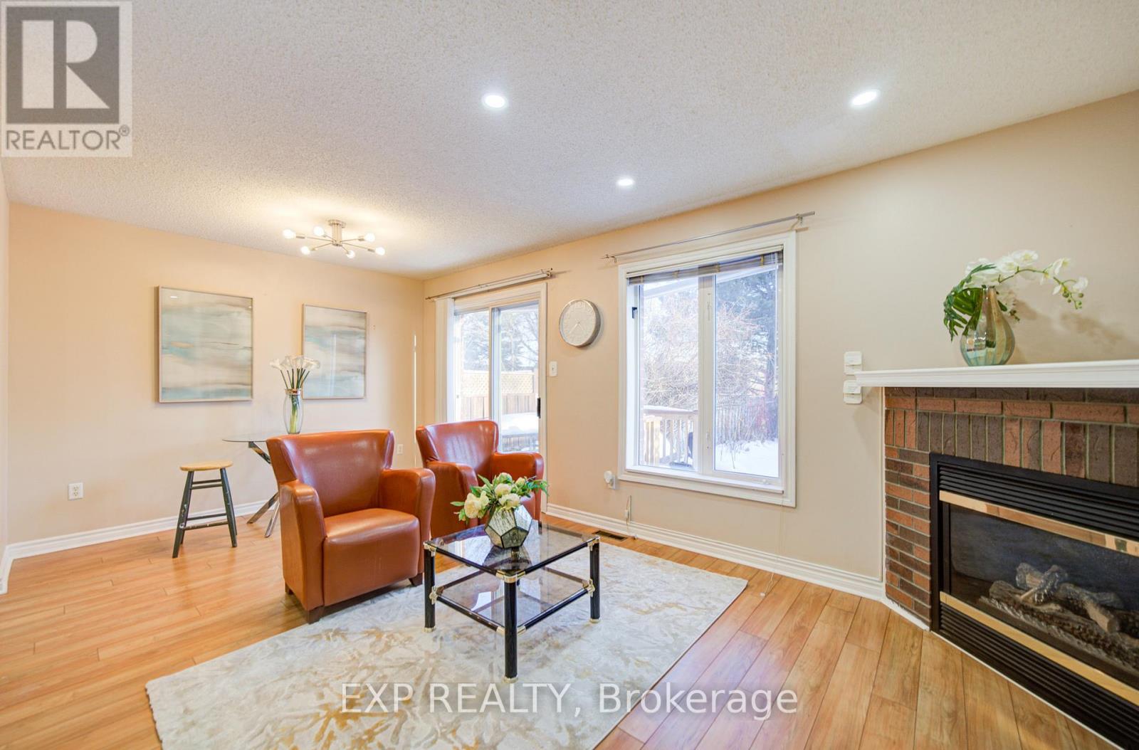 9 Threadgold Court, Whitby, Ontario  L1P 1L9 - Photo 10 - E12762726