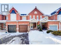 9 THREADGOLD COURT, Whitby, Ontario