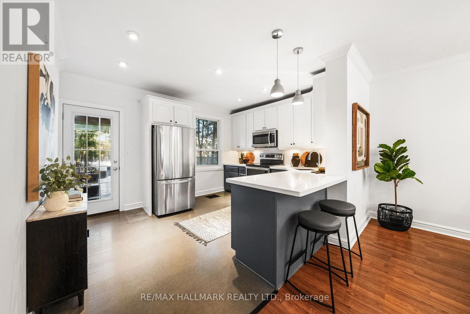 36 Mallon Avenue, Toronto, Ontario  M4M 1P8 - Photo 10 - E12762860