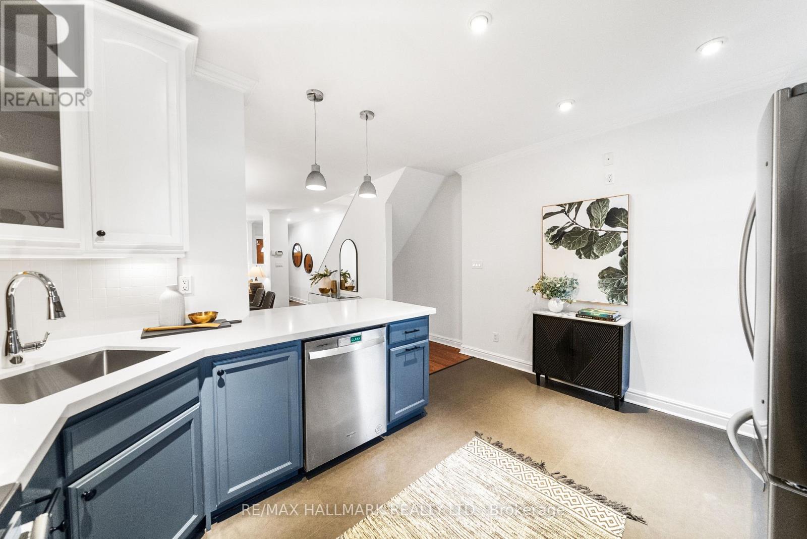 36 Mallon Avenue, Toronto, Ontario  M4M 1P8 - Photo 13 - E12762860