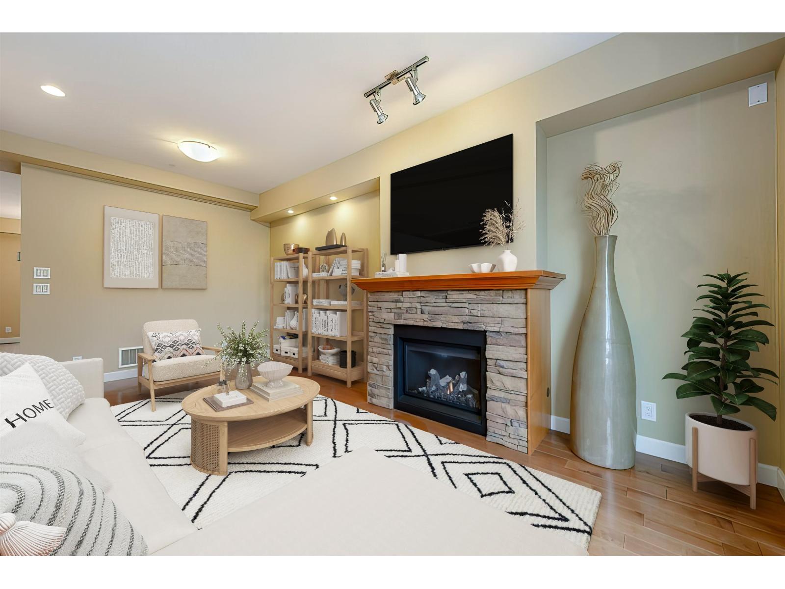 38 20738 84 Avenue, Langley, British Columbia  V2Y 0J6 - Photo 2 - R3087068