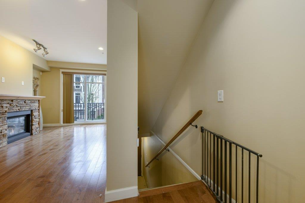 38 20738 84 Avenue, Langley, British Columbia  V2Y 0J6 - Photo 5 - R3087068