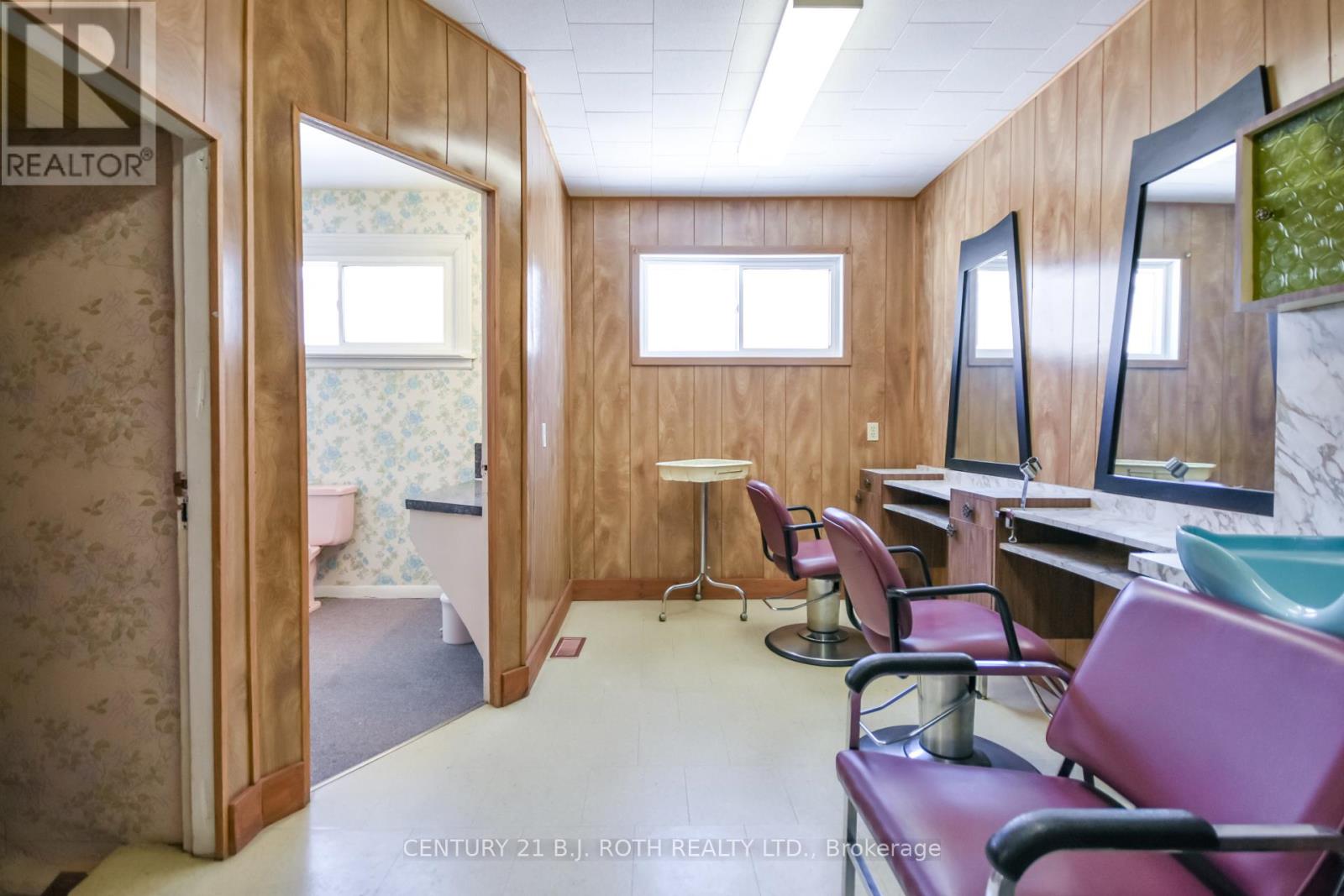 57 Nottawasaga Street, Orillia, Ontario  L3V 3J5 - Photo 19 - S12762842