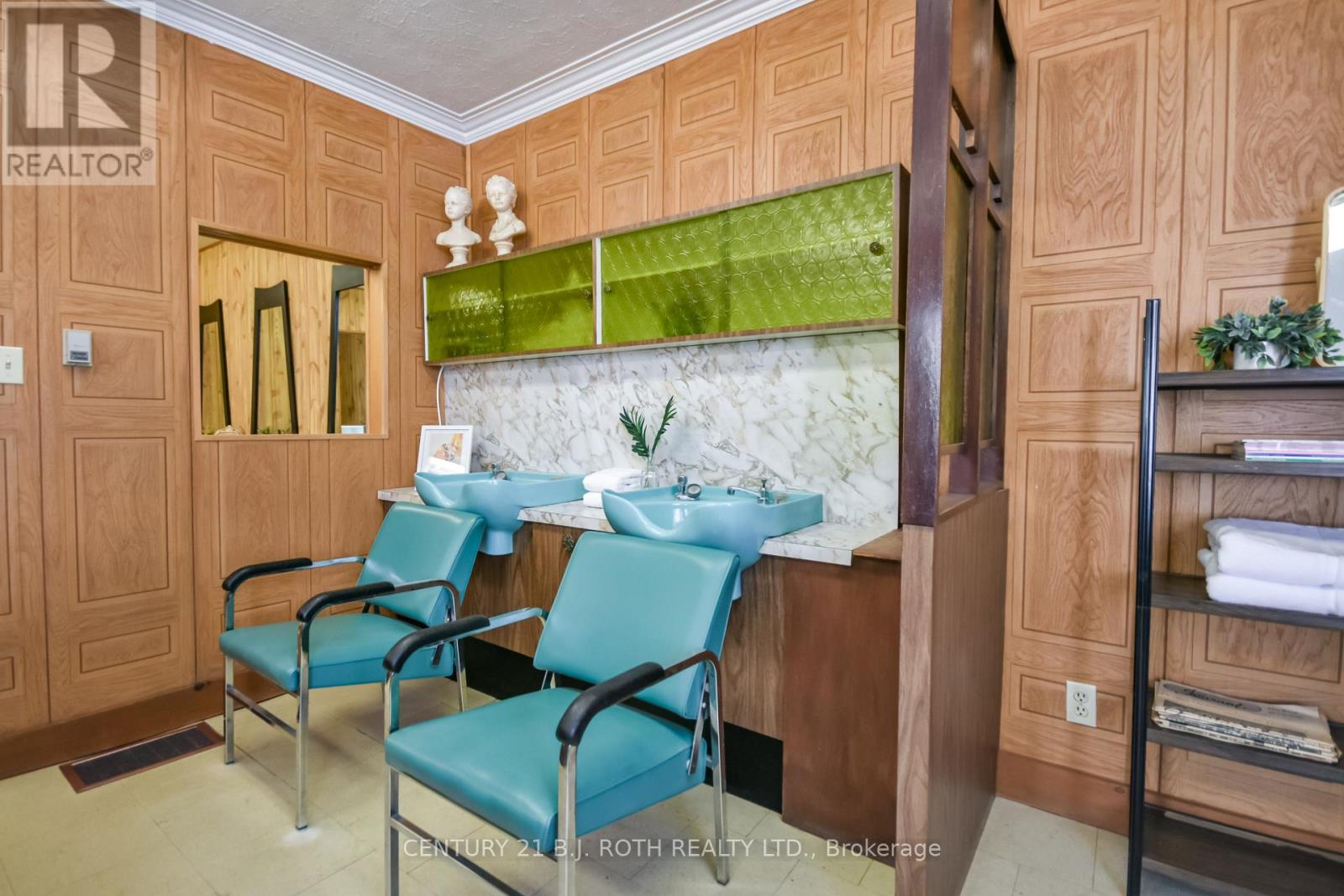 57 Nottawasaga Street, Orillia, Ontario  L3V 3J5 - Photo 8 - S12762842