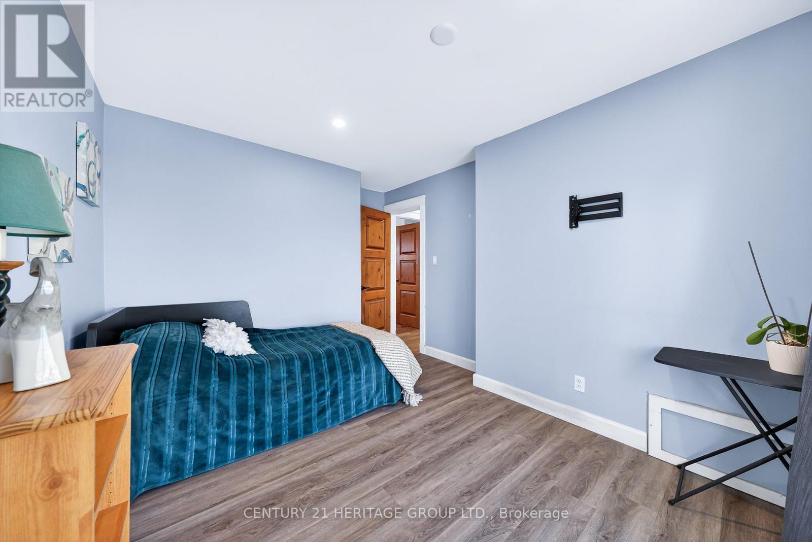 105 Maple Leaf Avenue, Orillia, Ontario  L3V 6Z1 - Photo 14 - S12762880