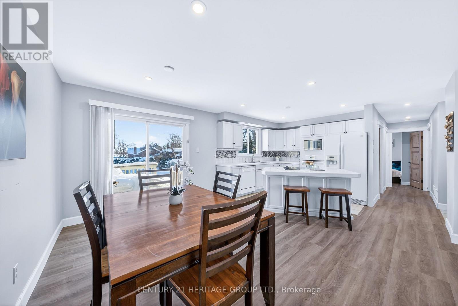 105 Maple Leaf Avenue, Orillia, Ontario  L3V 6Z1 - Photo 5 - S12762880