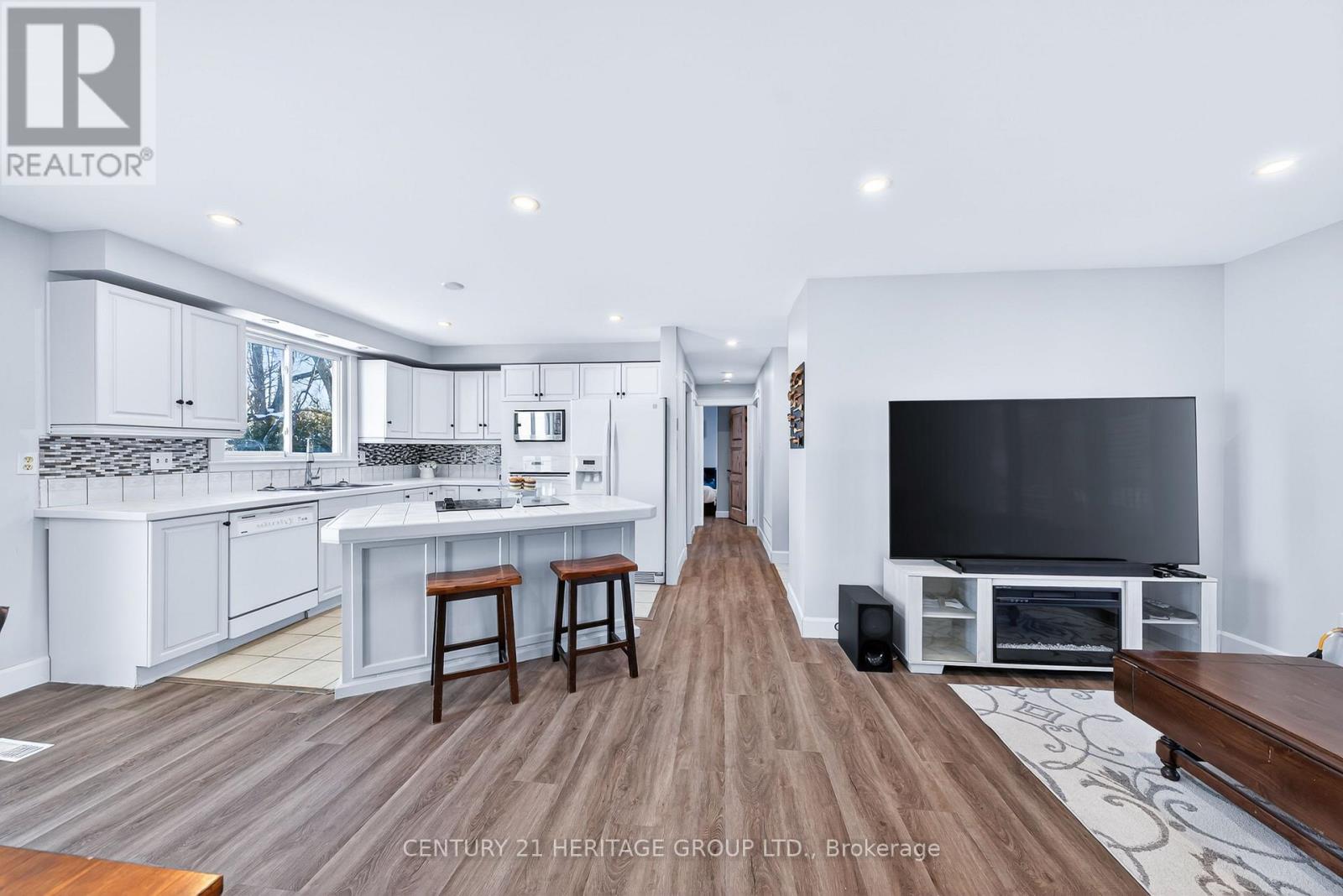 105 Maple Leaf Avenue, Orillia, Ontario  L3V 6Z1 - Photo 6 - S12762880