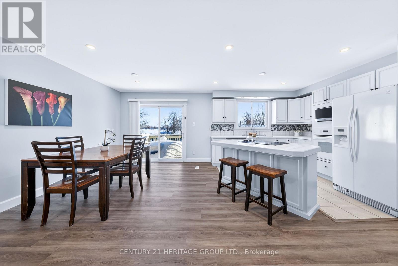 105 Maple Leaf Avenue, Orillia, Ontario  L3V 6Z1 - Photo 9 - S12762880