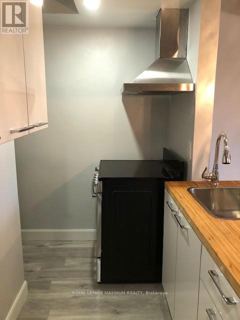 2 - 1839 Davenport Road, Toronto, Ontario  M6N 1B8 - Photo 2 - W12762776