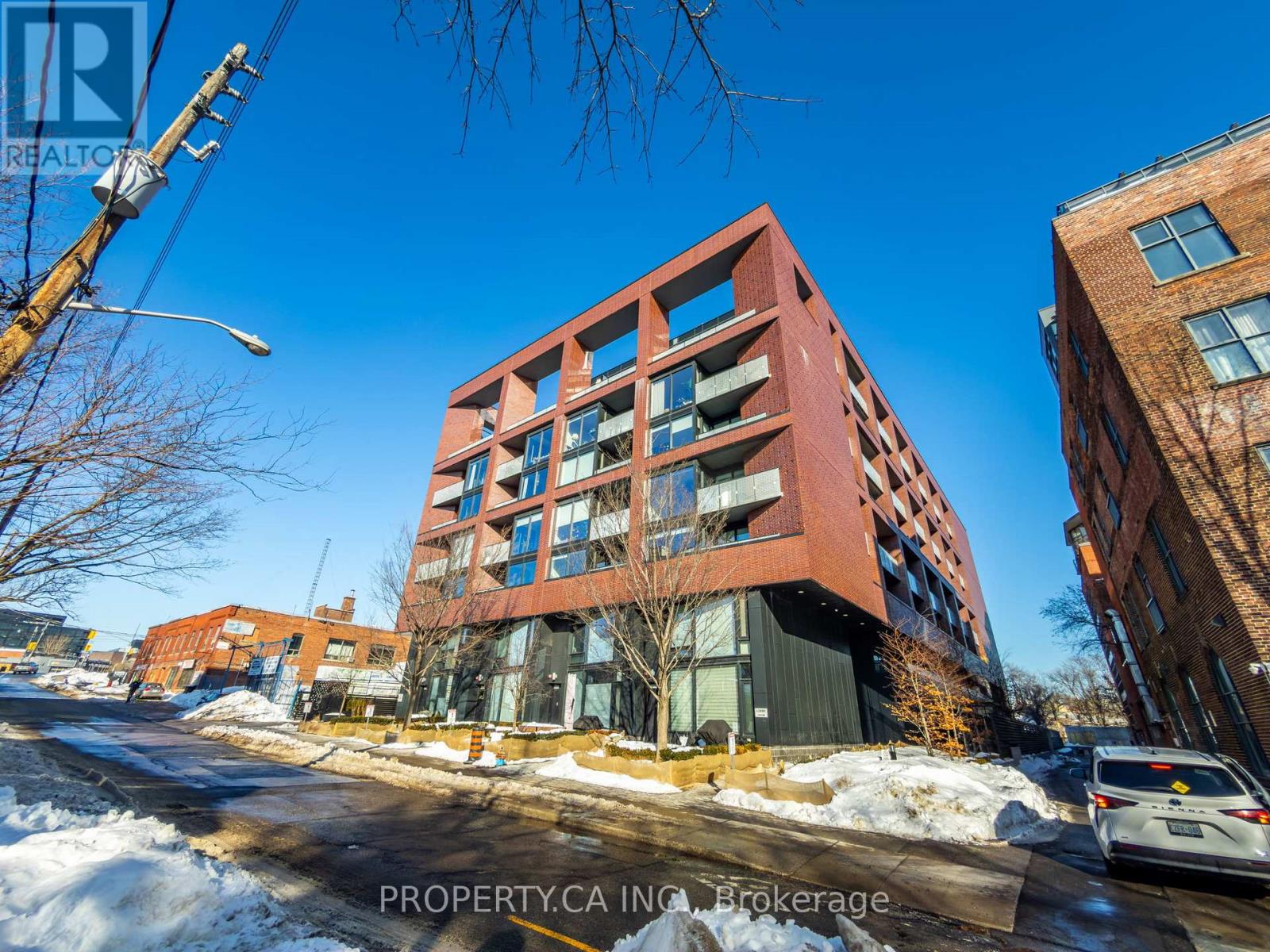 707 - 383 Sorauren Avenue, Toronto, Ontario  M6R 0A4 - Photo 2 - W12762884