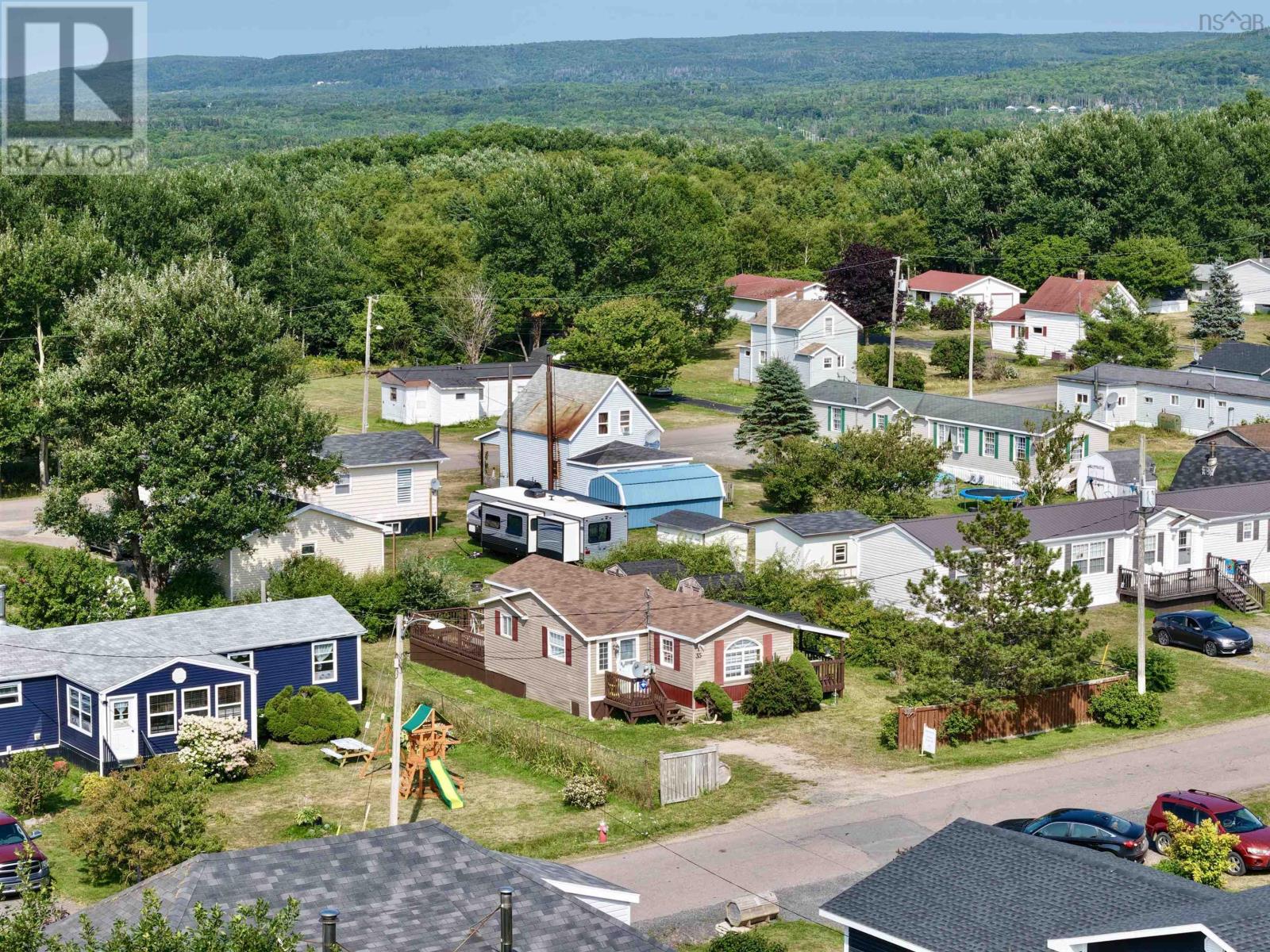 35 Allan J Memorial Avenue, Inverness, Nova Scotia  B0E 1N0 - Photo 14 - 202519336