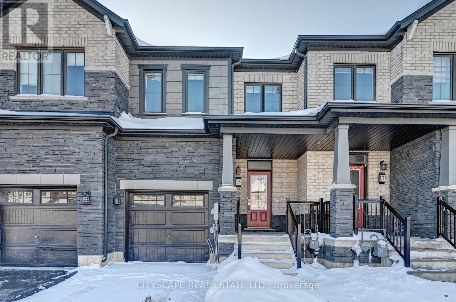 15 AMOS AVENUE, Brantford, Ontario