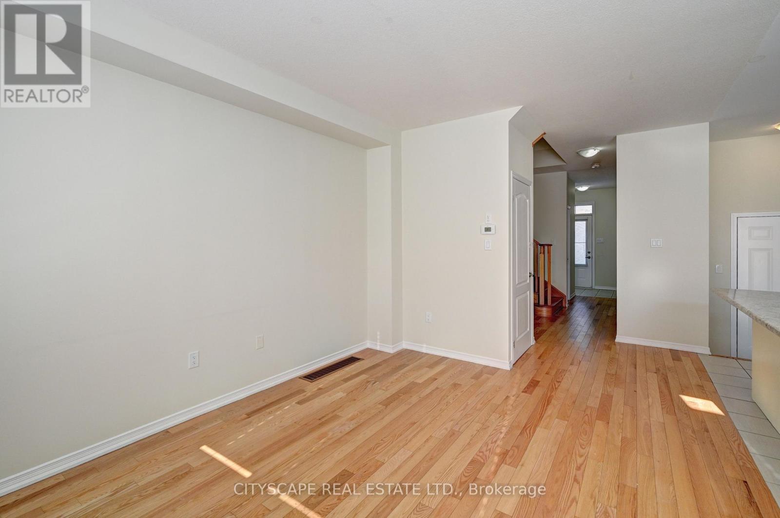 15 Amos Avenue, Brantford, Ontario  N3T 5L5 - Photo 11 - X12762730