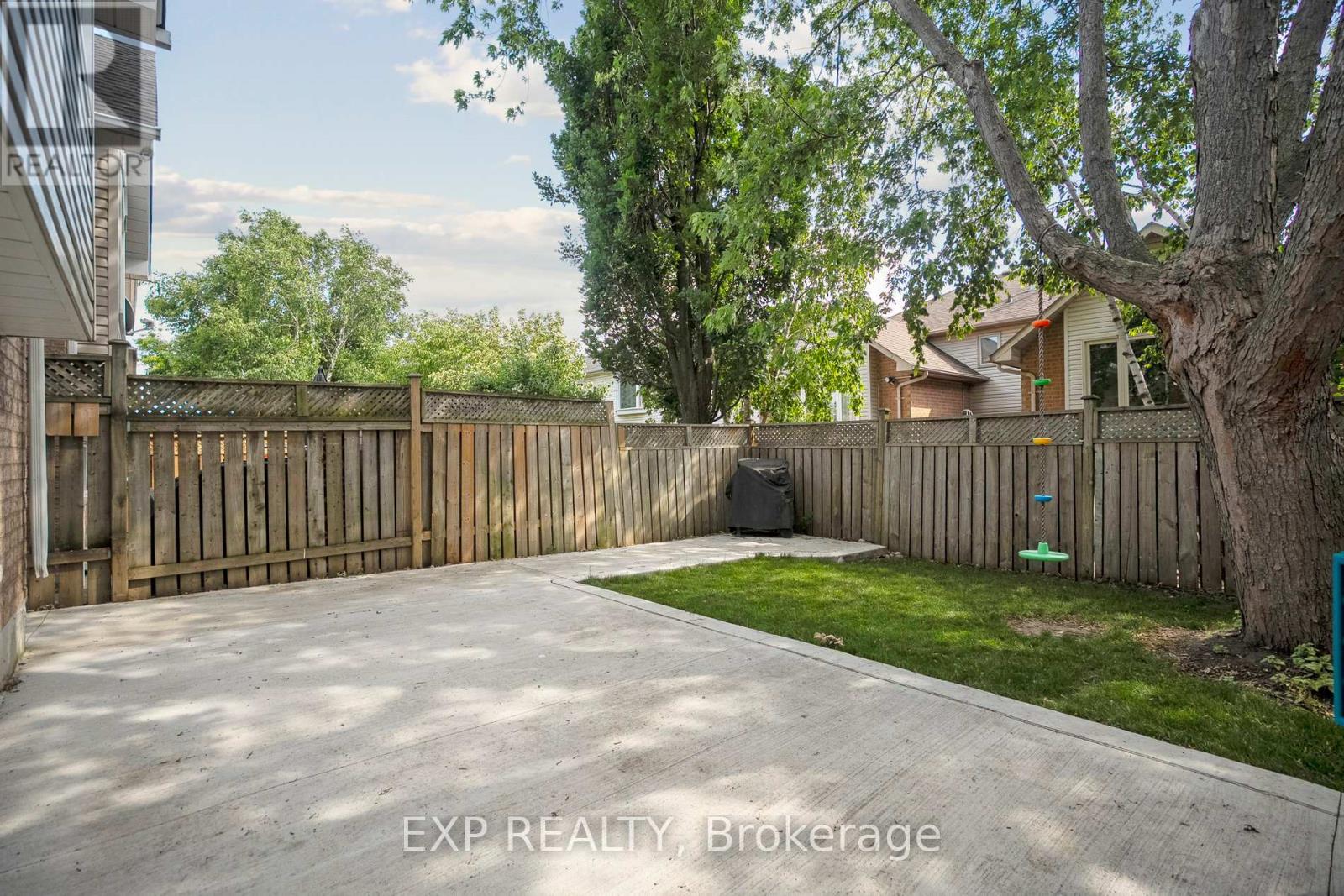 132 Harnesworth Crescent, Hamilton, Ontario  L0R 2H6 - Photo 36 - X12762750