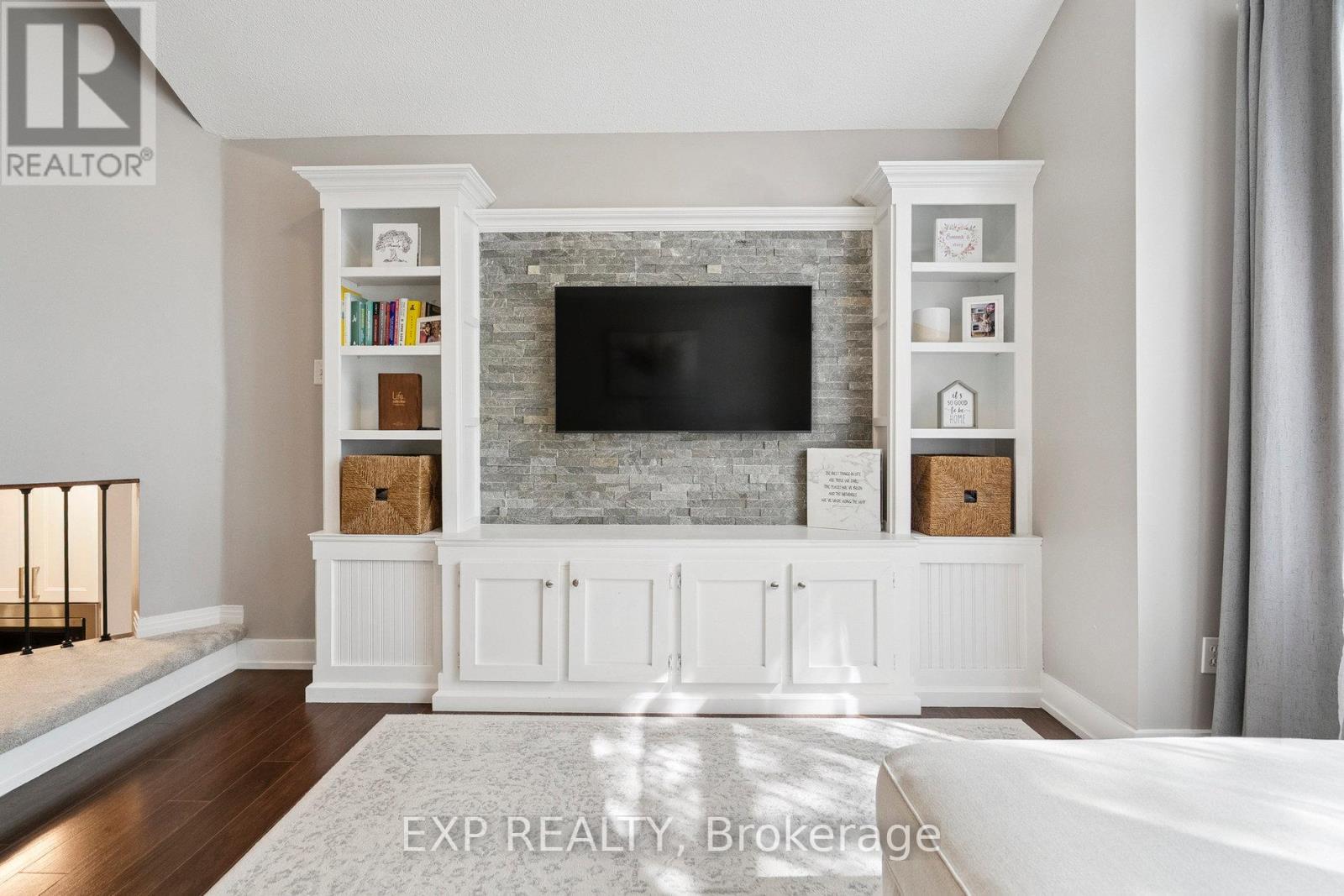 132 Harnesworth Crescent, Hamilton, Ontario  L0R 2H6 - Photo 4 - X12762750