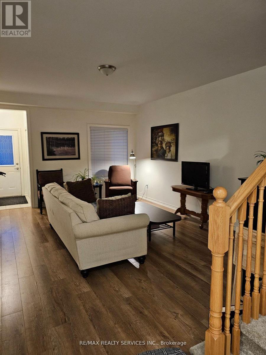 1226 Plato Drive, Fort Erie, Ontario  L2A 0C7 - Photo 5 - X12762762