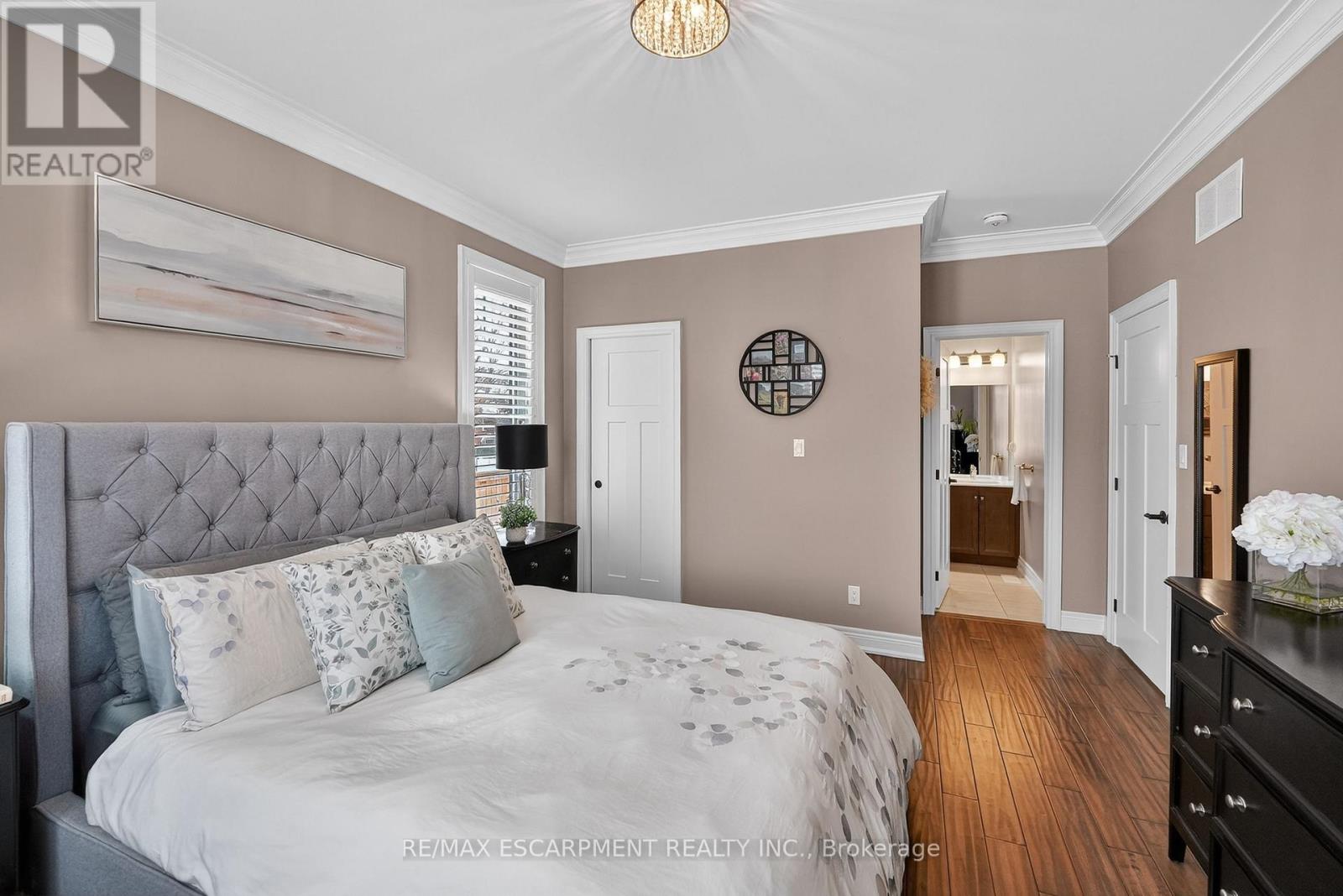 13 Dandurand Court, Grimsby, Ontario  L3M 0H7 - Photo 9 - X12762772