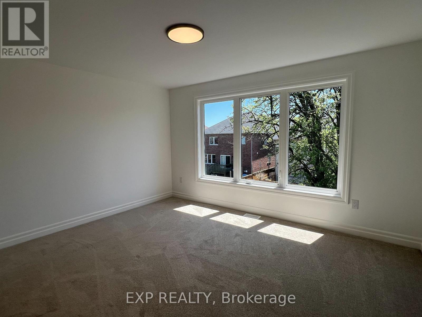 Upper - 7532 Splendour Drive, Niagara Falls, Ontario  L2H 3V9 - Photo 12 - X12762784