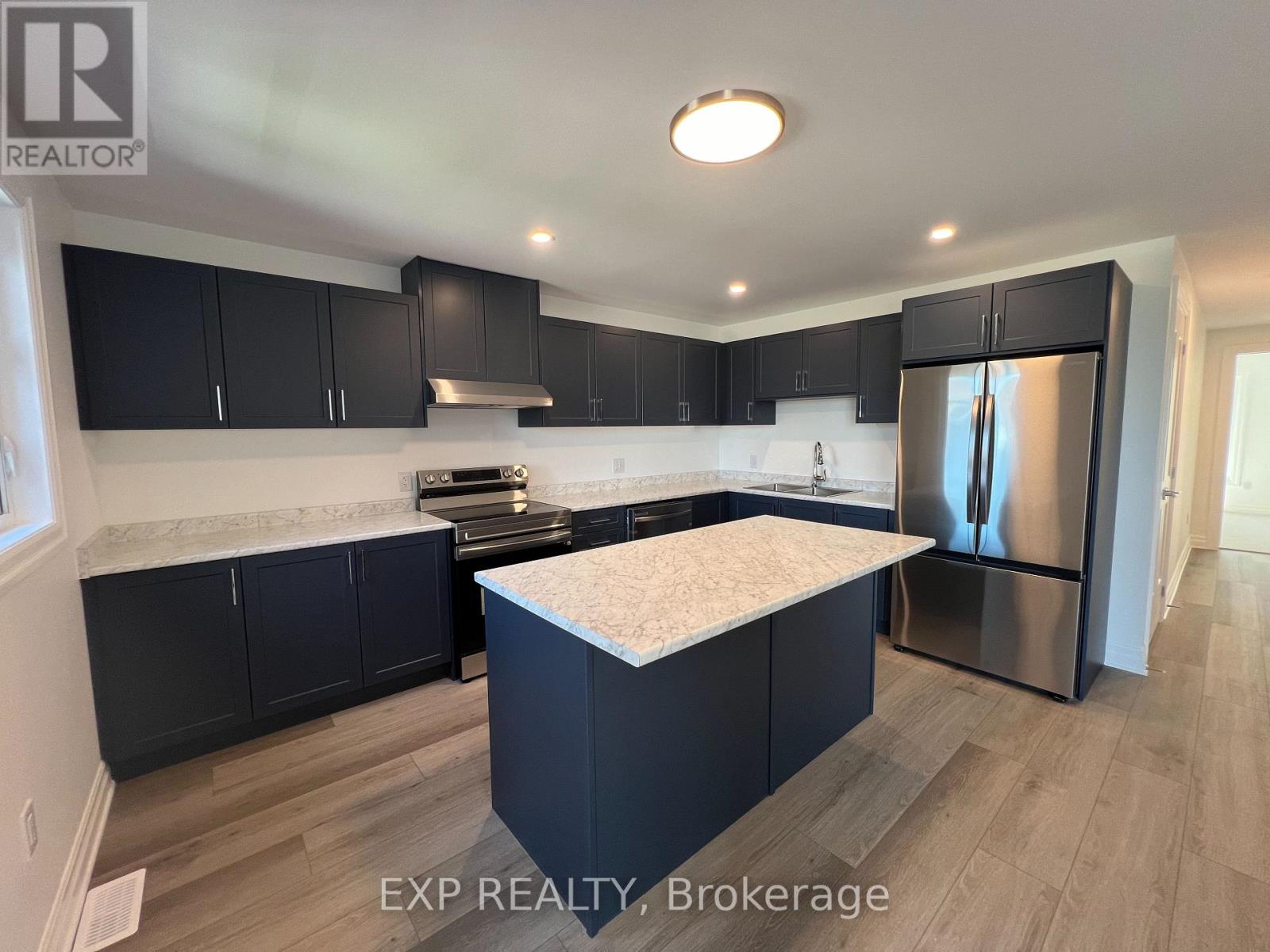 Upper - 7532 Splendour Drive, Niagara Falls, Ontario  L2H 3V9 - Photo 8 - X12762784