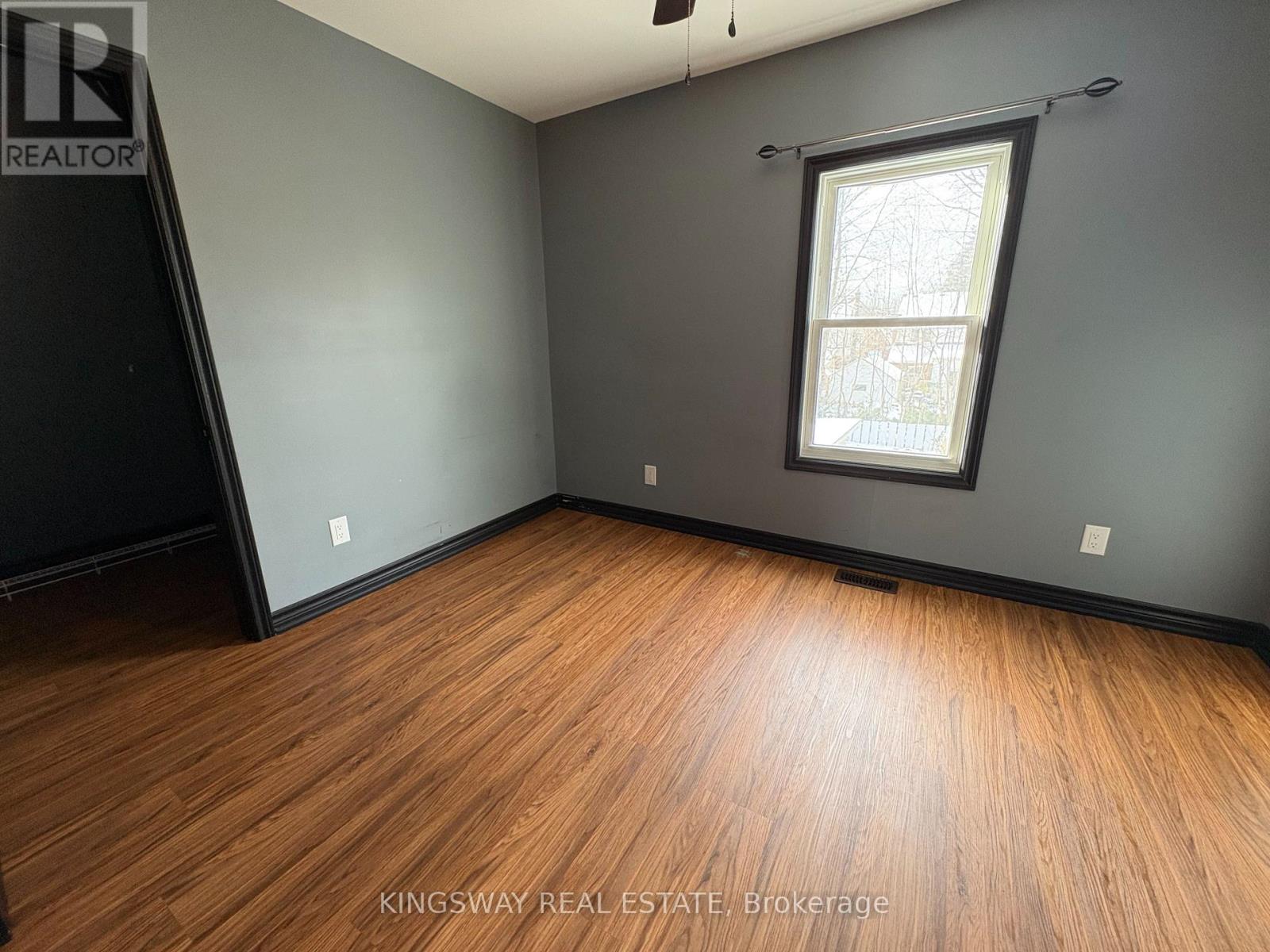 5815 Dorchester Road, Niagara Falls, Ontario  L2G 5S6 - Photo 6 - X12762908