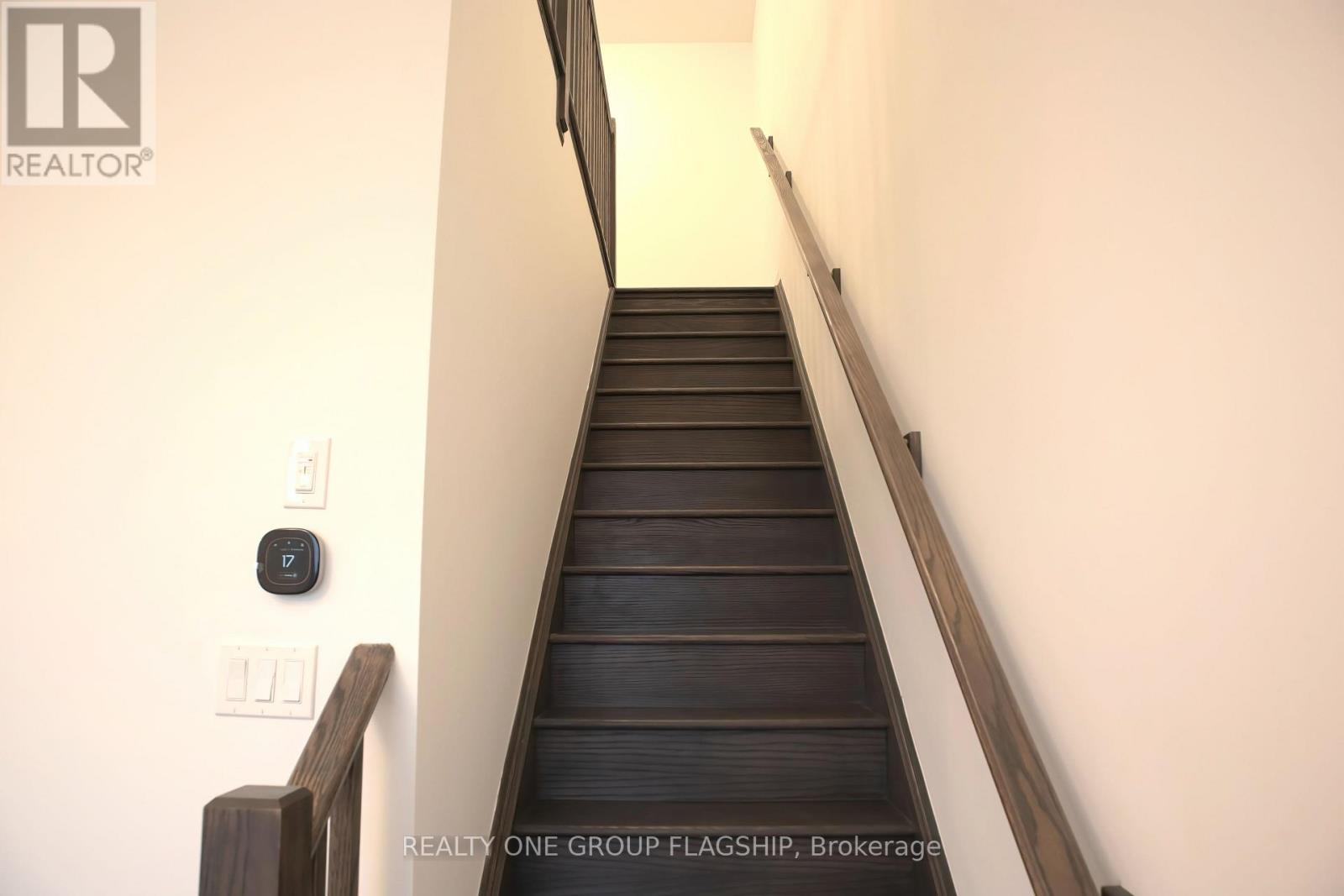 19 Histand Trail, Kitchener, Ontario  N2R 0S2 - Photo 10 - X12762910