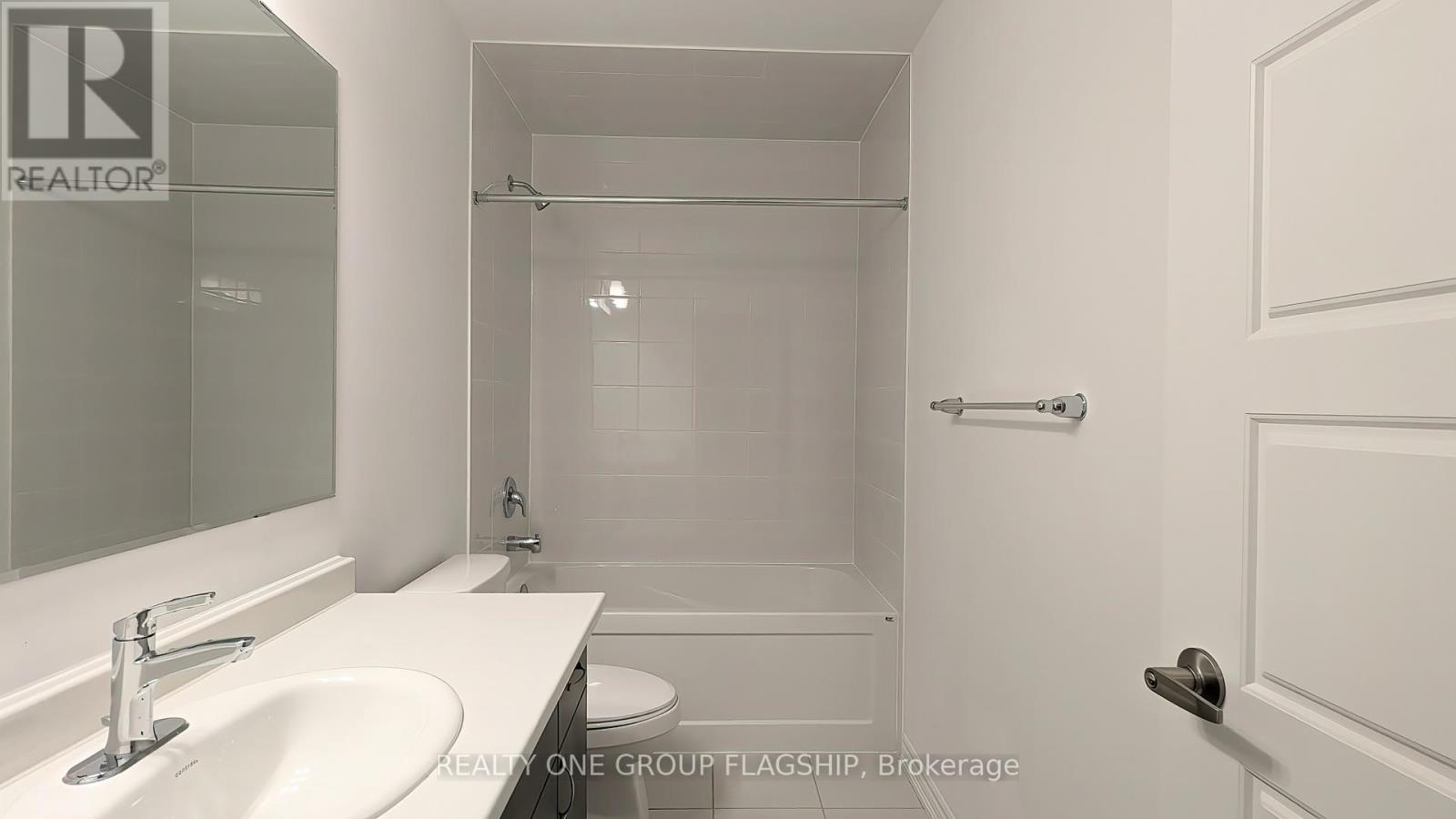 19 Histand Trail, Kitchener, Ontario  N2R 0S2 - Photo 16 - X12762910